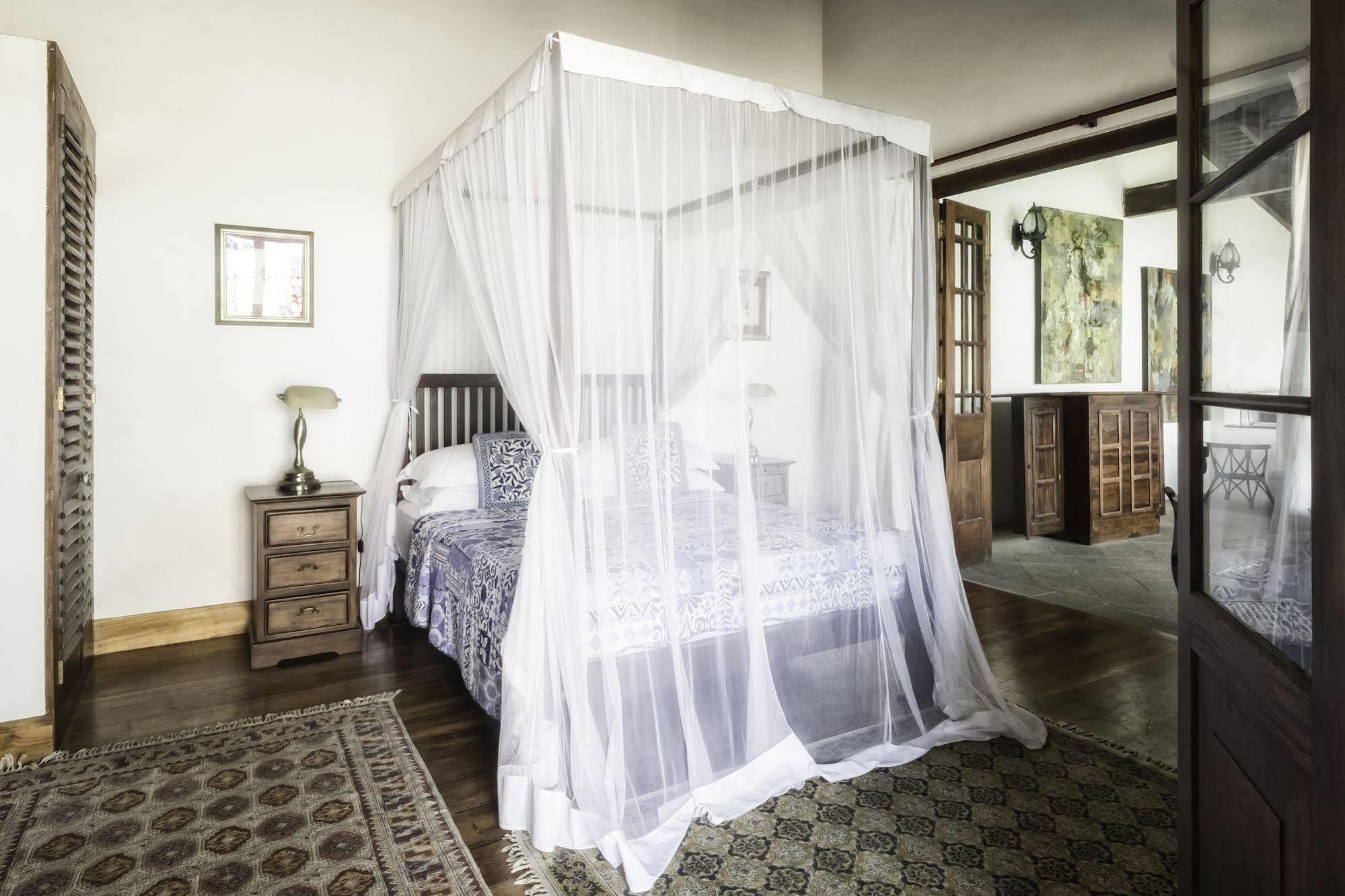 Number 48 Galle Fort Экстерьер фото