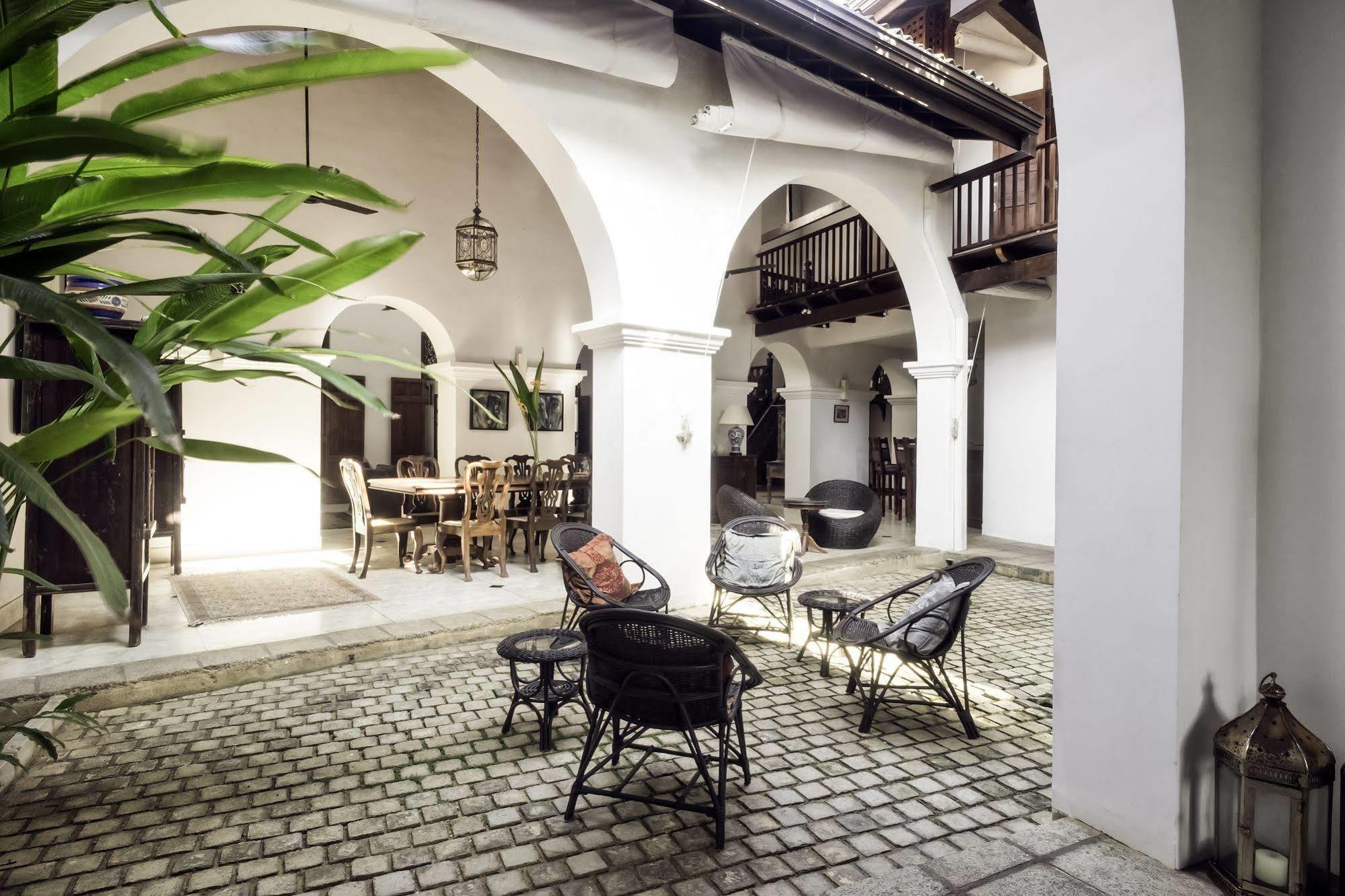Number 48 Galle Fort Экстерьер фото